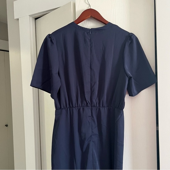 SHEIN Blue A-Line Midi Dress with Crew Neck and Short Sleeves - Picture 4 of 6